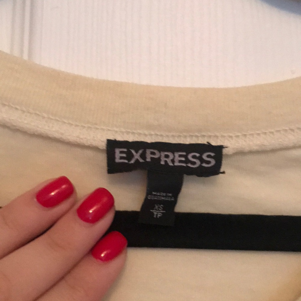 Express Tee - Picture 3 of 4